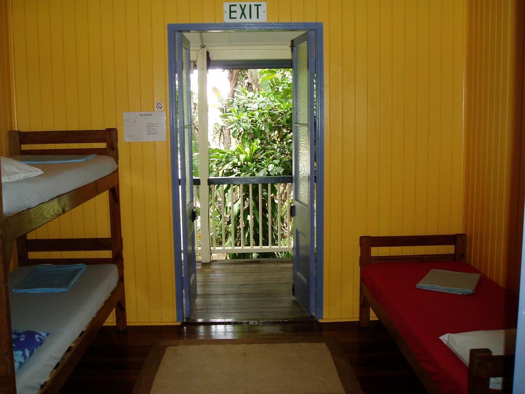 Mango Tourist Hostel خليج هيرفي الغرفة الصورة