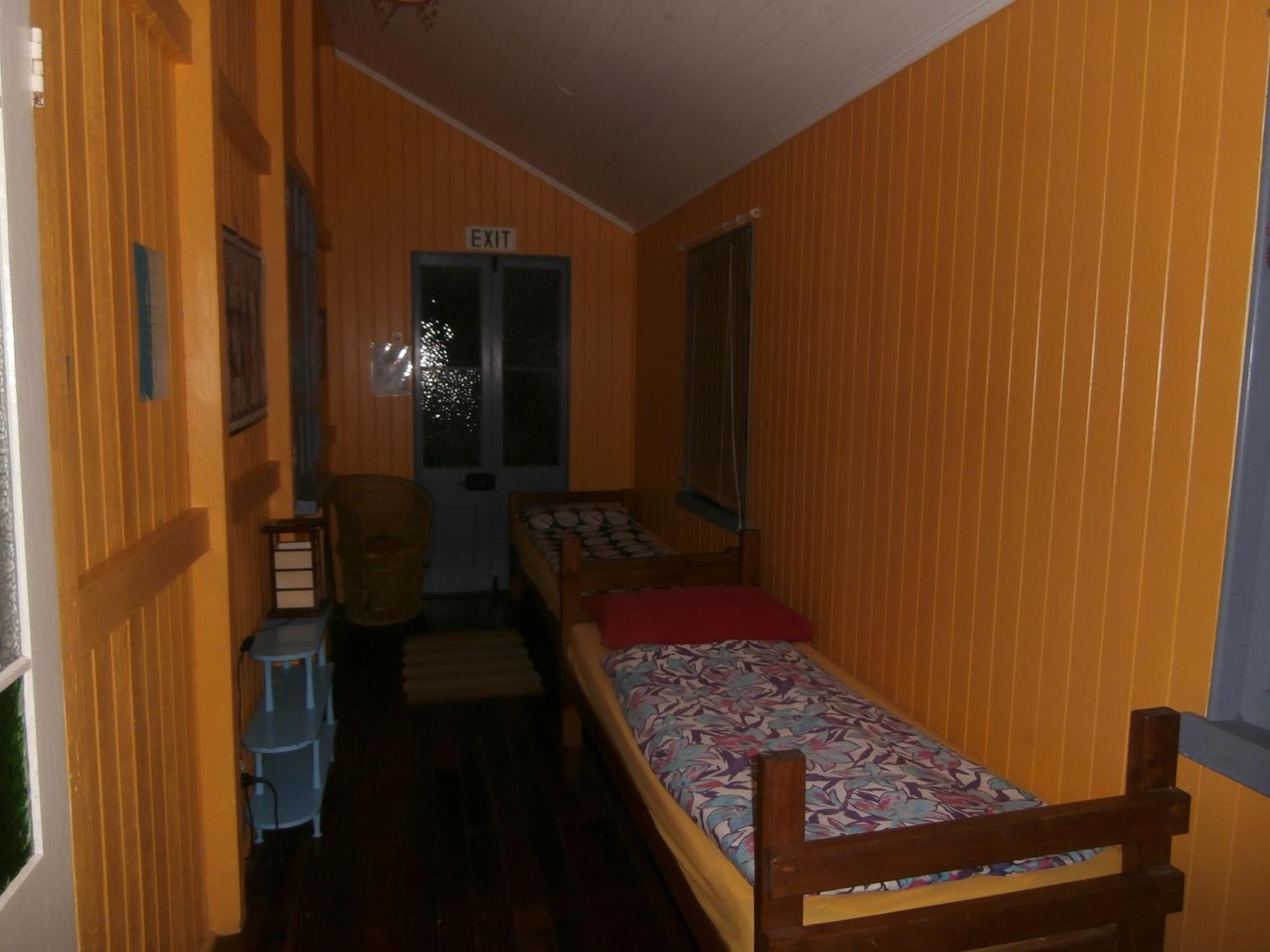 Mango Tourist Hostel خليج هيرفي الغرفة الصورة